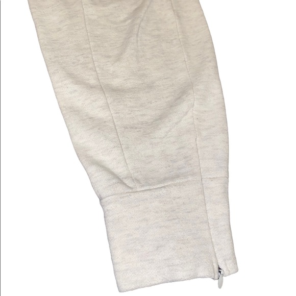 Fabletics Sweat Set - Picture 4 of 8